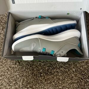 NWT Women’s Puma Golf Shoes